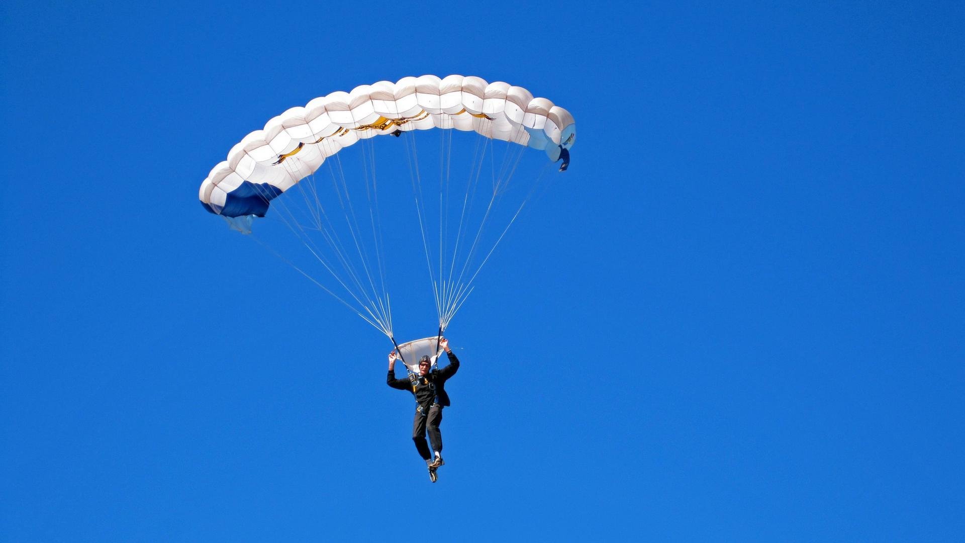 帕特森精准的传球和战术安排,助袋鼠队赢得关键比赛,帕特森nba